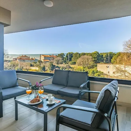 Appartement Cozy In Pula With Wifi *